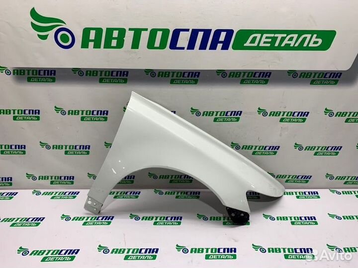 Крыло переднее правое Volvo V50 универсал бензин 1