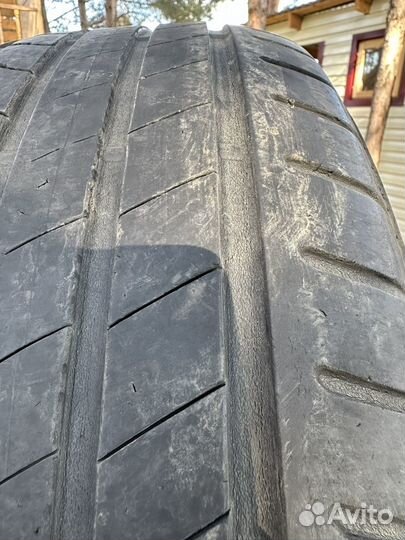 Bridgestone Alenza 001 245/50 R19