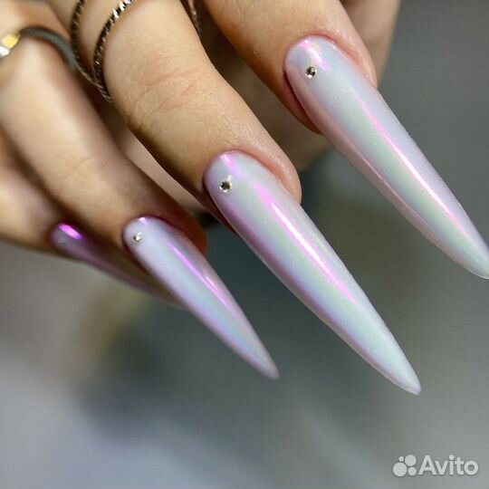 Модель на маникюр