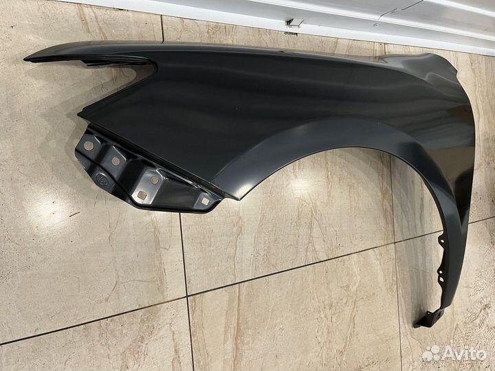 Крыло переднее левое (Toyota Camry)