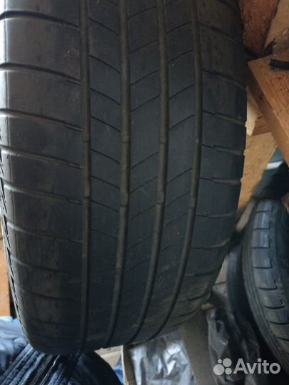 Bridgestone Turanza T005 215/55 R17 94