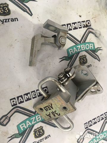 Петли задней левой двери Volkswagen Passat B5