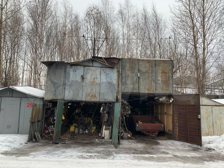 Гараж, > 30 м²