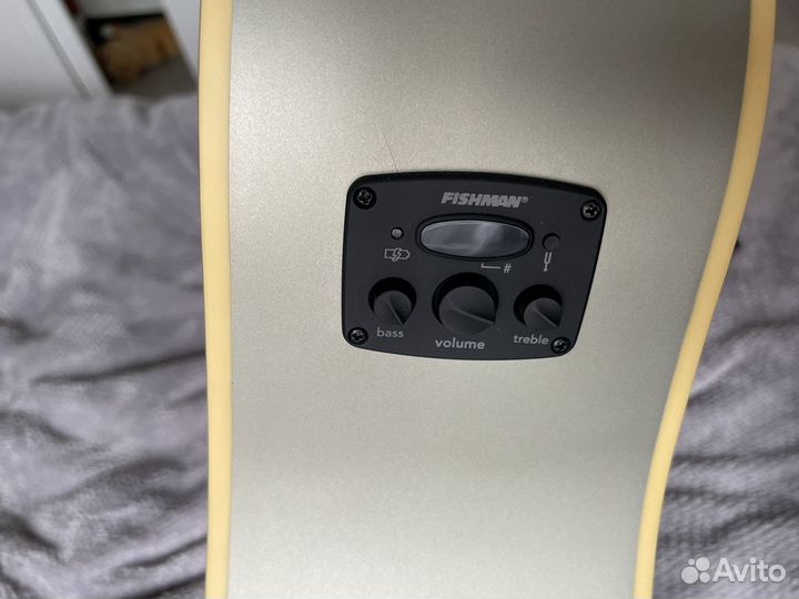 Гитара Fender Redondo