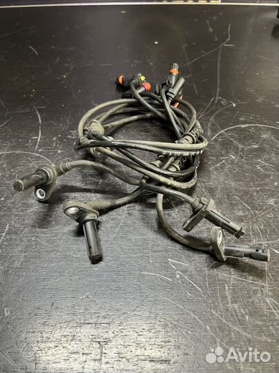 Датчик абс abs передний мерседес w212