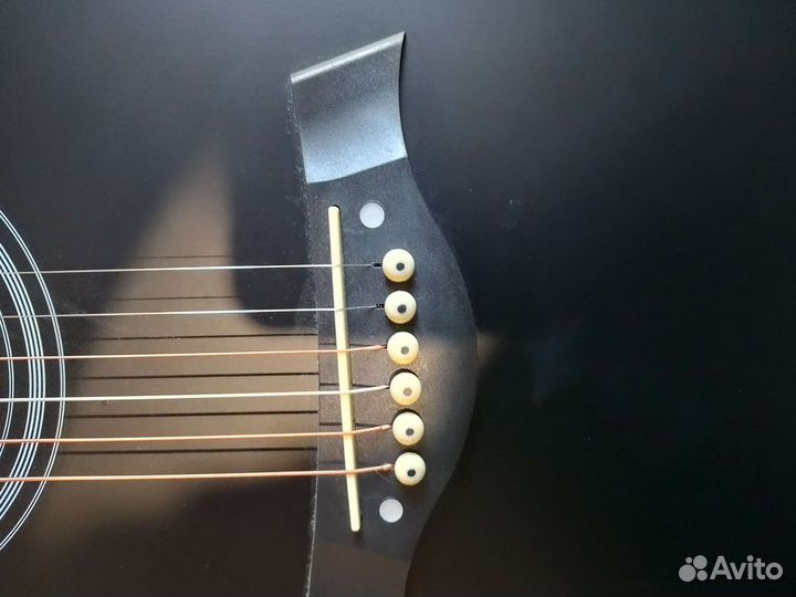 Акустическая гитара