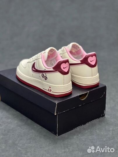 Кроссовки Nike Air Force 1 Low Valentines Day