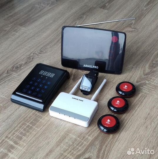 Кнопка вызова официанта,часы, табло, пульт, репите