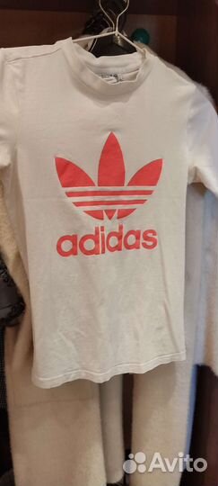 Женская футболка adidas originals xs 40-44