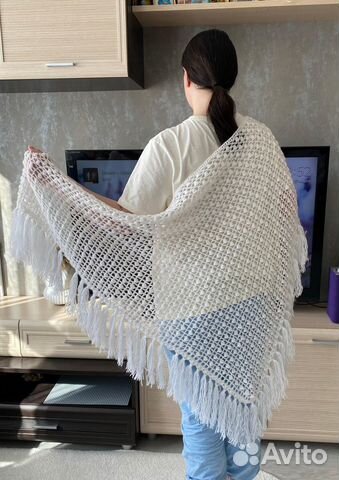 Белая шаль