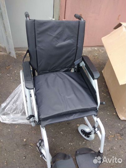 Инвалидная коляска новая