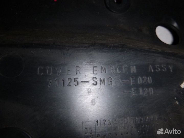 Кожух замка капота honda civic 5D 2006