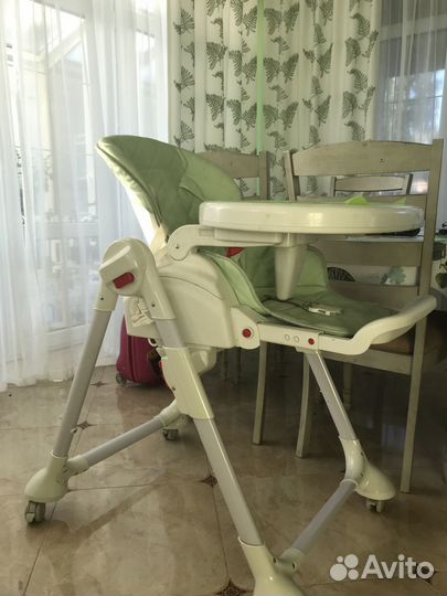 Детский стульчик для кормления