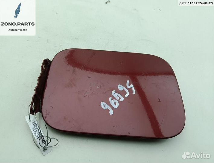 Лючок бака 1H0809905A на Volkswagen Vento