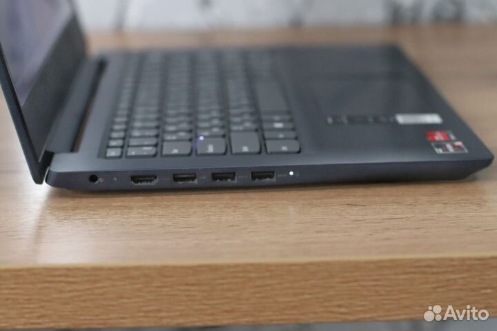 Шустрый Lenovo Ideapad 3 - Ryzen 5 - 8/256