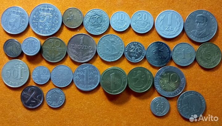 Монеты иностранные, принадлежности для монет