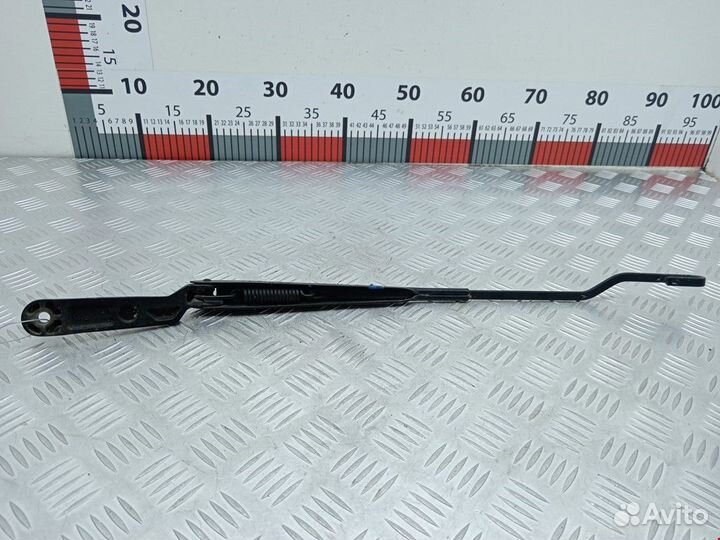 Щеткодержатель (поводок стеклоочистителя, дворник)