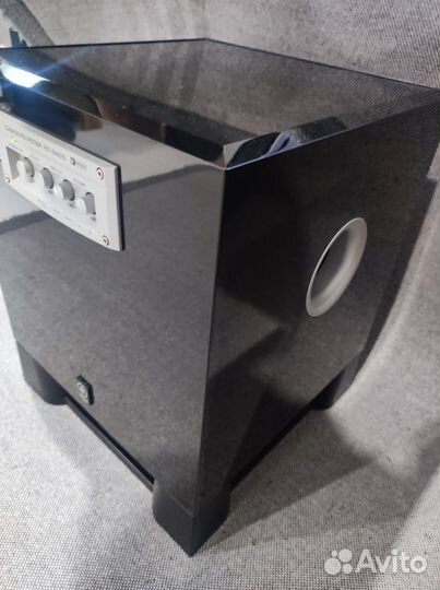 Активный сабвуфер Yamaha YST-SW215