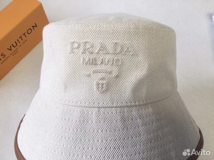 Панама Prada