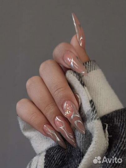 Маникюр,педикюр, наращивание