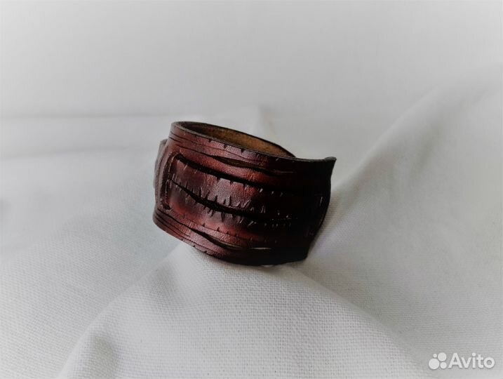 Браслет из натуральной кожи