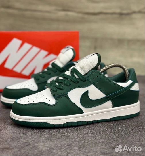 Кроссовки nike dunk low