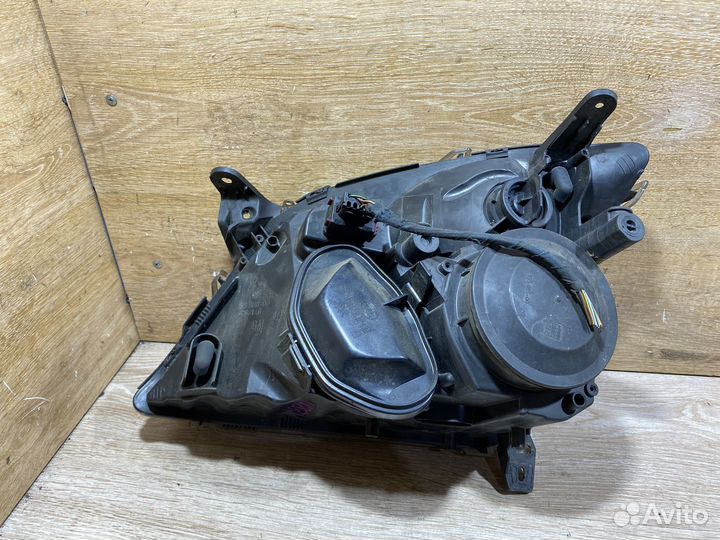 Фара передняя правая Opel Vectra C дорест 142537