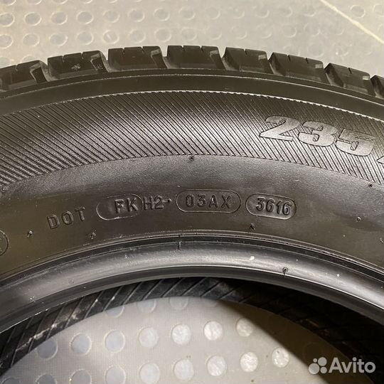 Michelin Latitude Tour HP 235/65 R17 108V