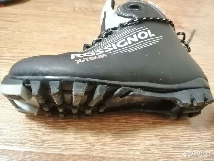 Лыжные ботинки