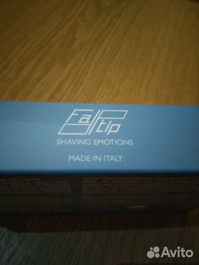 Бритвенный станок Италия