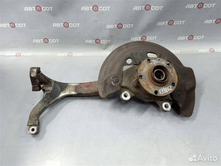 Поворотный кулак передний правый Audi A8 D3,4E