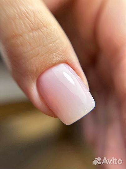 Маникюр и педикюр