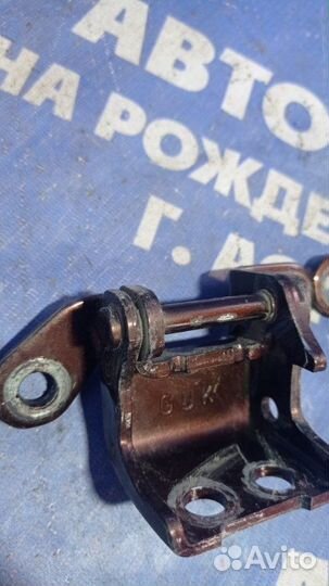 Петля двери Honda Fit хэтчбек 2012