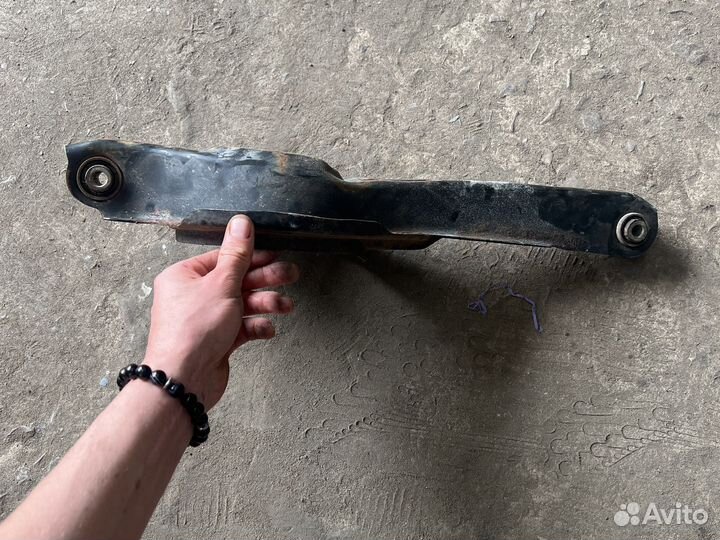 Задний правый рычаг форд эскейп 3