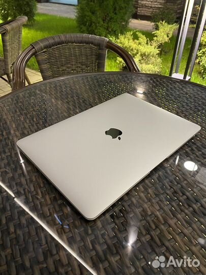 Apple MacBook Air 13 2019