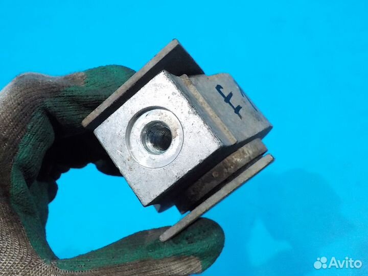 Опора (подушка) заднего редуктора mercedes-benz C