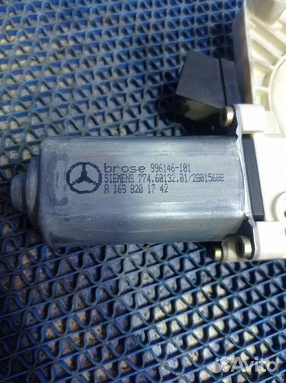 Моторчик стеклоподъемника Mercedes-Benz W169