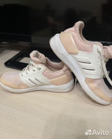 Спортивная одежда и обувь adidas оригинал