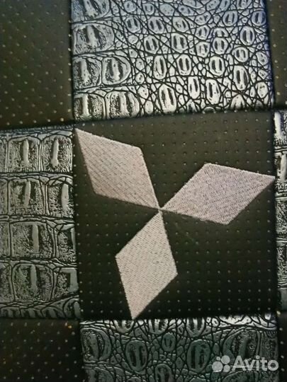 Подушки автомобильные в салон Mitsubishi