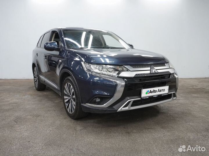 Mitsubishi Outlander 2.0 CVT, 2020, 86 700 км