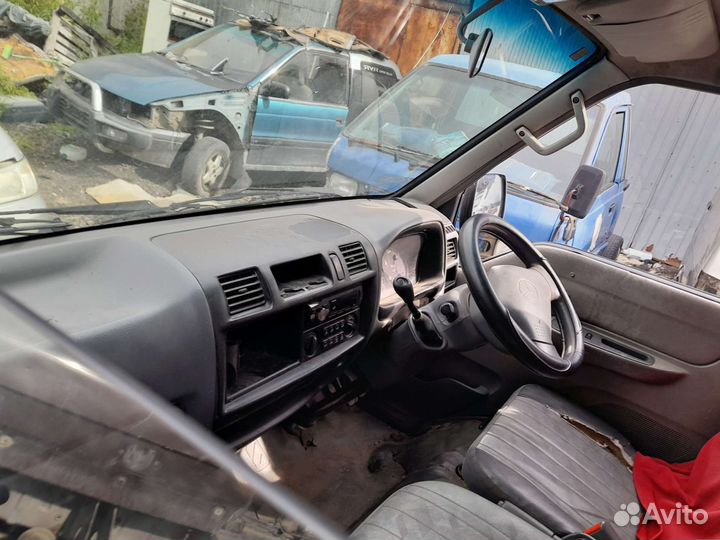 Авто в разбор Nissan Vanette