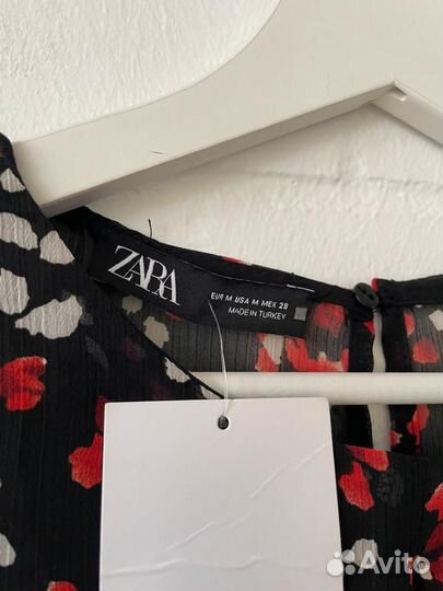 Kleid Schwarz Rot Blumen Weihnachten I Zara
