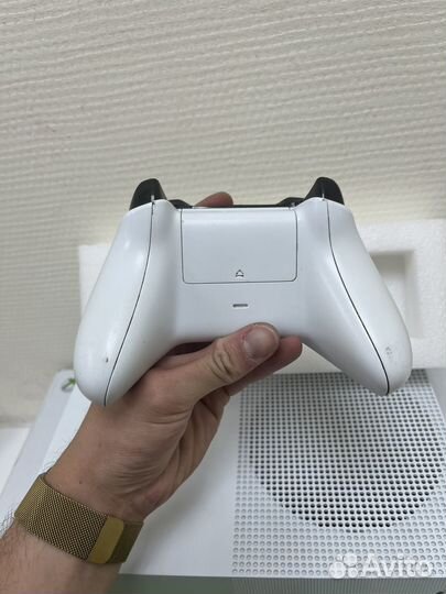 Xbox One S 1Tb (Есть обмен)
