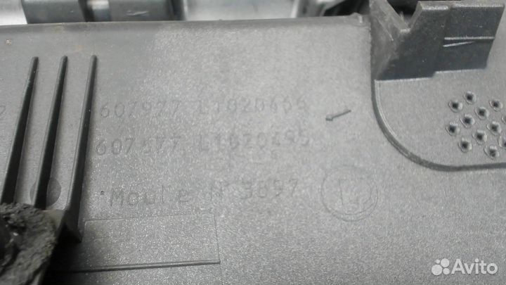 Накладка крышки багажника Citroen C4 Picasso, 2008