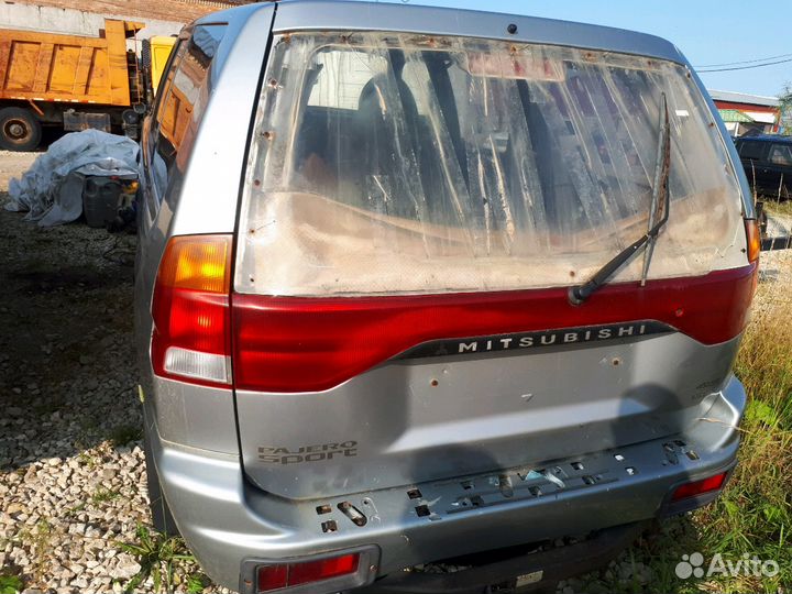 Митсубиси Паджеро спорт