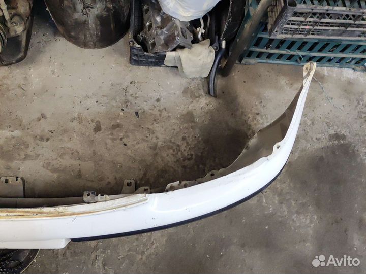 Бампер передний nissan march k11