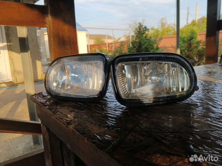 Противотуманные фары на Nissan Bluebird