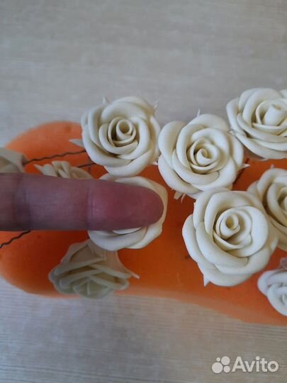 Набор украшений - шпилек для волос