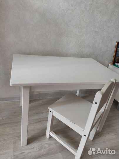 Детский стол и стул IKEA сундвик