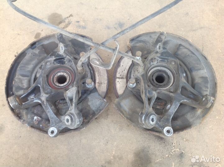 Кулак поворотный задний Мерседес E 211